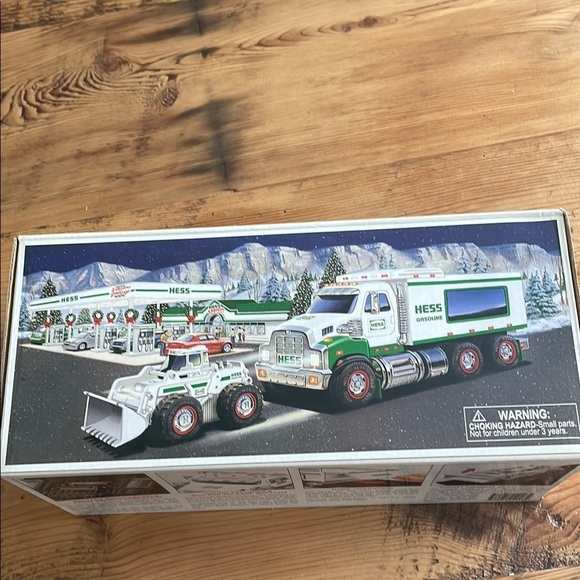 2008 Green and White Hess Toy Truck and Front Loader with Display Box - Picture 2 of 5